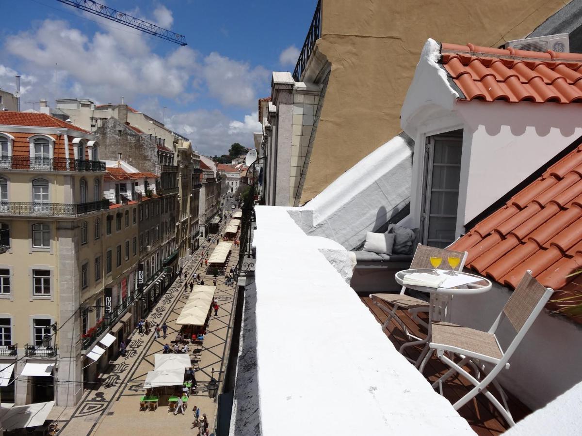 Appartamento Penthouse At Downtown With Sun Deck & Amazing Views Lisbona Esterno foto
